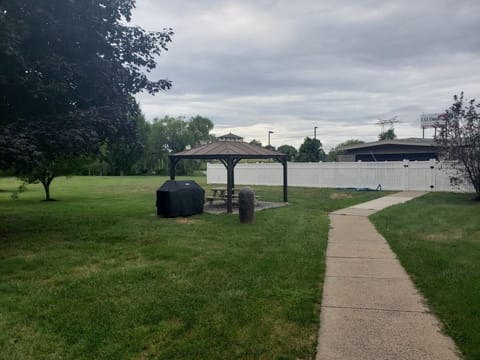 BBQ/picnic area