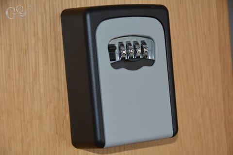 Deluxe Studio Suite | Safe