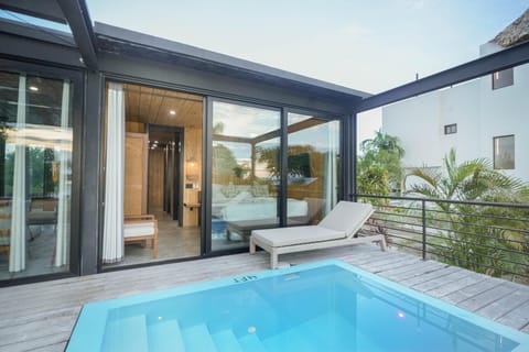 Your morning swim is just a few steps from your bed.