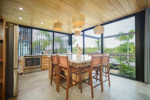 Gather and connect in this bright, open-plan kitchen.