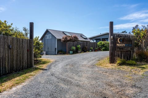 Welcome to Moonstar Cottage!