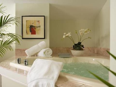Standard Double Room, Ensuite (05 Winter Garden Suite) | Bathroom