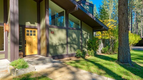 Welcome to 23 Graeagle Meadows!