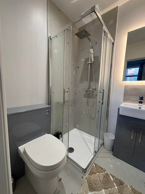 WhatsApp Image 2025-10-29 at 1.36