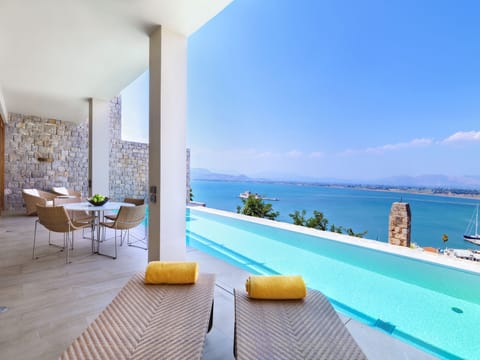 Villa, 2 Bedrooms, Private Pool, Sea View (Palace) | Minibar, in-room safe, desk, soundproofing