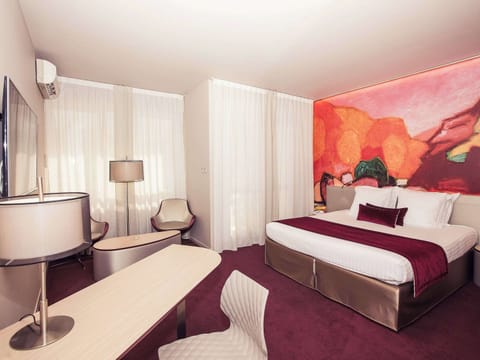 Superior Room, Balcony and Bath | 1 bedroom, premium bedding, minibar, in-room safe