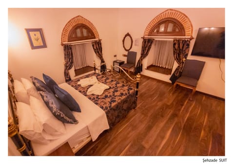 Business Room | Premium bedding, down comforters, in-room safe, individually decorated