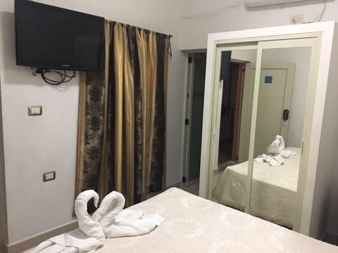 Standard Room | Free WiFi, bed sheets