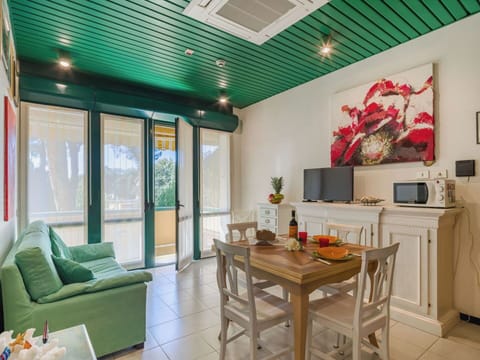 Interior Design, Flooring, Floor, Ceiling, Wood, Furniture, Lighting, Room, Light Fixture, Chair