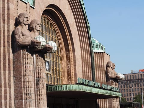 Helsinki Central Railway Station is just moments away, giving you fast access to trains, trams, metro, and buses for effortless travel around the city.