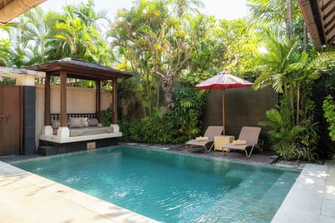 Comfort Villa, Pool View | Outdoor pool | Outdoor pool, pool umbrellas, sun loungers