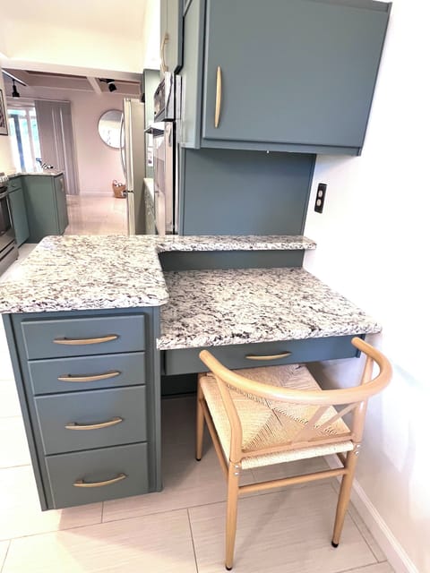 Great desk area if you need to get productive