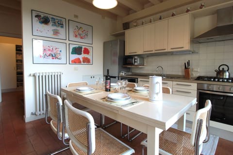 Apartment, Patio, Garden View | Private kitchen | Fridge, microwave, oven, stovetop