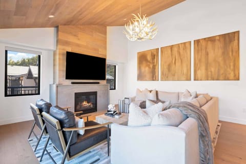 frontgate-429-2779_54851128066_o