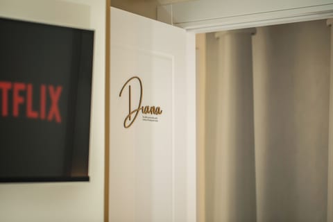 Double Room, Balcony, Courtyard View | In-room safe, blackout drapes, soundproofing, iron/ironing board