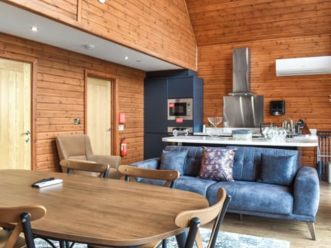 On-site amenities | Briallen - Primrose - Nantsidyll Holidays & Spa, Mydroilyn Lampeter