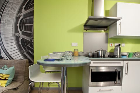 Studio, Non Smoking | Private kitchen