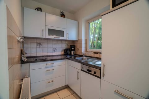 Open-plan, roomy kitchen