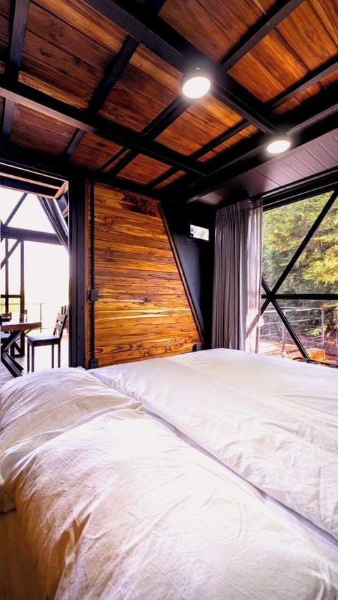 Family Cabin, Patio, Garden View | Free WiFi