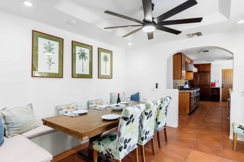 Interior dining for 8