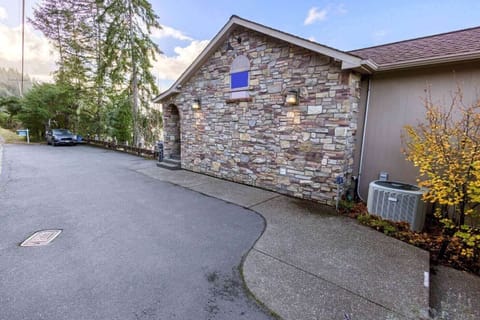 Hood Canal Resort Parking