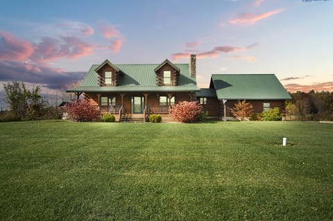 Grass, Lawn, Architecture, Building, Outdoors