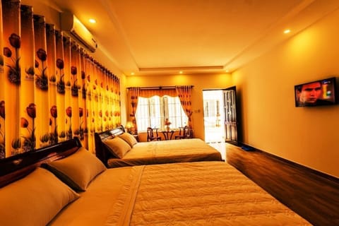 Family Bungalow | Minibar, desk, rollaway beds, free WiFi