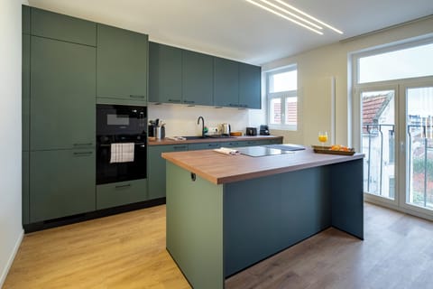 Comfort Apartment, City View | Private kitchen