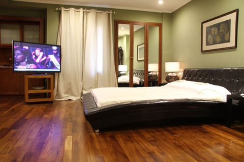 Apartment, 1 Bedroom | Living area | 42-inch LED TV with digital channels, TV