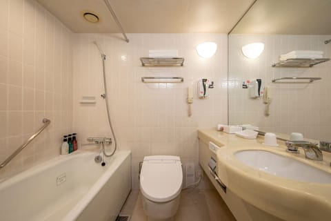 Double Room, Non Smoking | Bathroom | Combined shower/tub, free toiletries, hair dryer, slippers