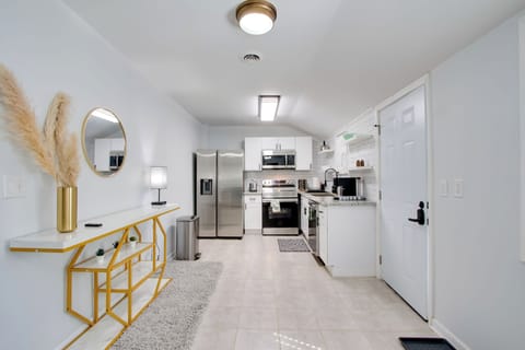 Kitchen | Cooking Basics | Keurig Coffee Maker | Toaster