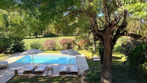 Superior Double Room, 1 King Bed, Pool View | Free WiFi