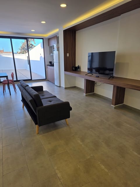 Standard Apartment, 1 Bedroom, Patio | Living area