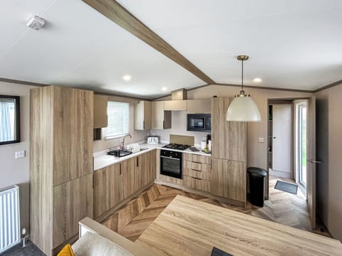Kitchen area | Skokholm, Littlehaven