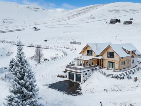 Holiday Home Exterior [winter]