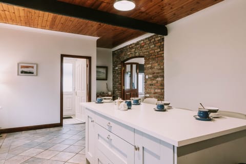Spacious and bright kitchen