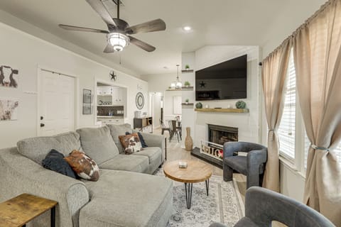 Round Rock Vacation Rental | 3BR | 2BA | 1,100 Sq Ft | 2 Steps to Enter