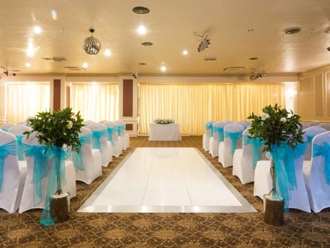 Banquet hall