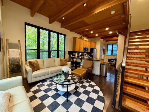 Plenty of space to spread out or come together