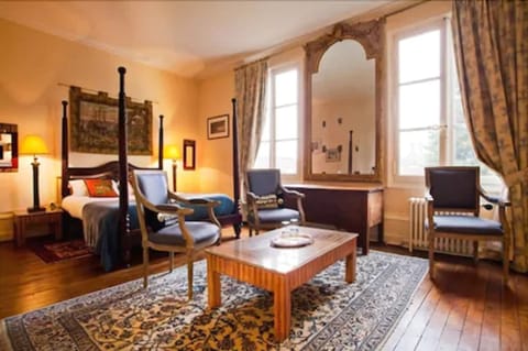 Superior Double Room | Hypo-allergenic bedding, minibar, in-room safe, individually decorated