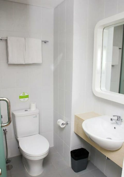 Shower, rainfall showerhead, towels, soap