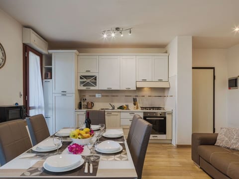 Door, Home, Cottage, Garden Buildings, Shade, Garden, Lawn, Porch, Yard