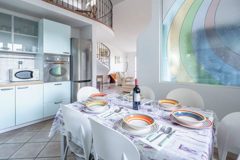 Autumn, Kitchen, Spring, Summer