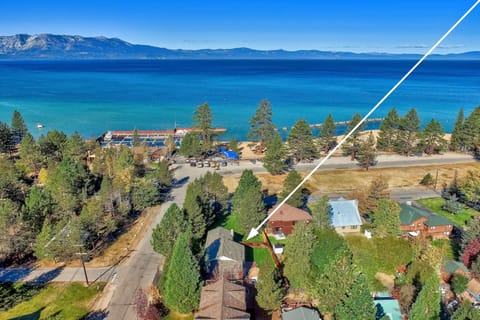 House, 4 Bedrooms | Aerial view