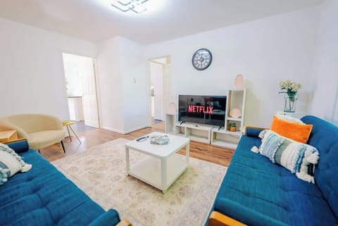 x2 Sofa Beds & Smart TV