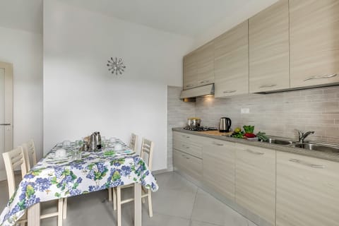 Kitchen and dining area