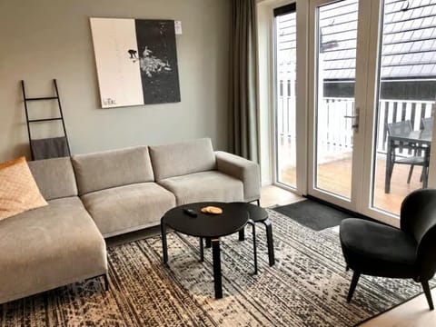 Apartment | Living room