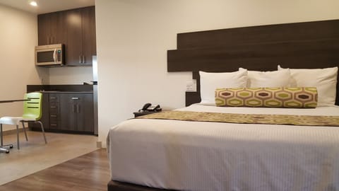 Deluxe Room, 1 Queen Bed, Kitchenette | View from room