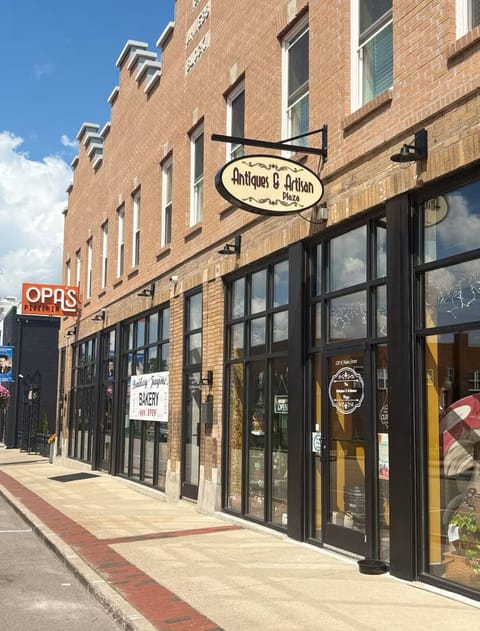 Downtown Williamstown