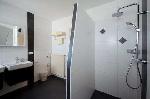 Family Apartment, Balcony, Lake View | In-room safe, blackout drapes, soundproofing, free WiFi